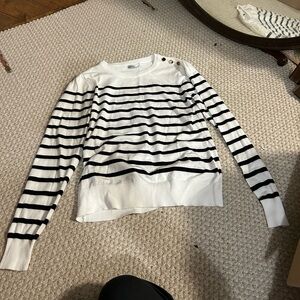 Rafiana Striped White and Black Sweater